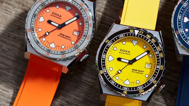 Square-DOXA-Sub600T-on-strap-group-4994