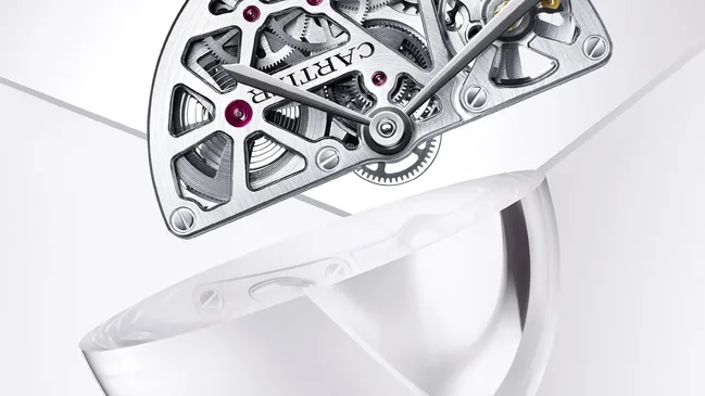Cartier_Masse-Mysterieuse_close-up-mouvement_CRWHRO0078_