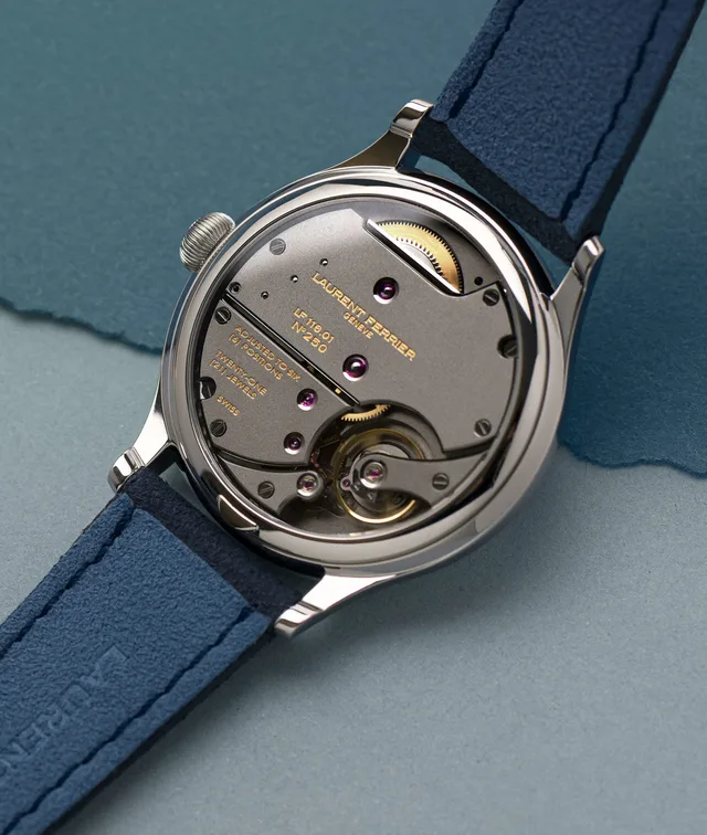 Laurent-Ferrier_Classic-Origin-Blue_Watch_LCF036.T.CG_Front-Lifestyle