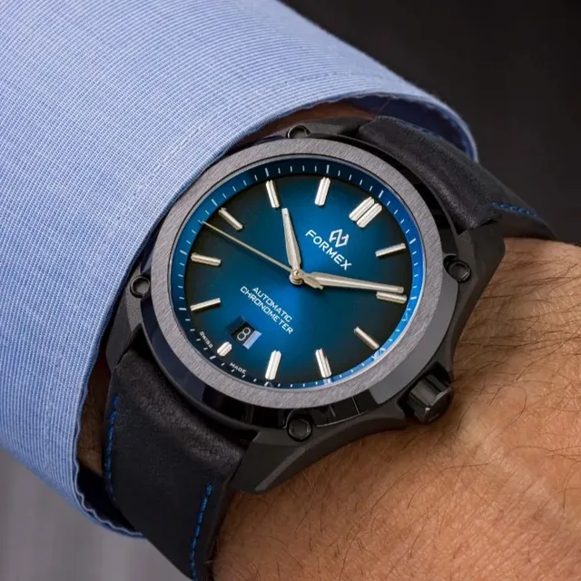 Formex-Essence-Leggera-41mm-Automatic-Chronometer-Electric-Blue-Wrist-Shot-7.25-wrist