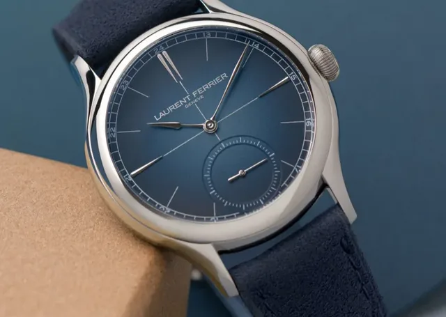 Laurent-Ferrier_Classic-Origin-Blue_Watch_LCF036.T.CG_Front-Lifestyle-866x1024-1