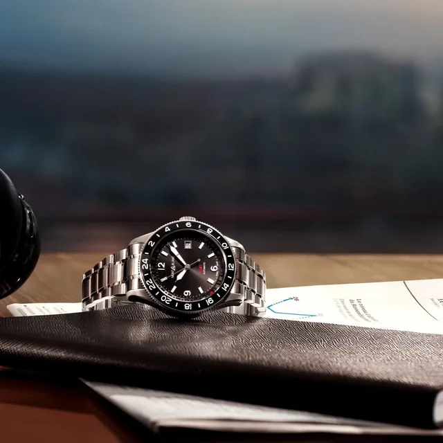 Watches 22 Product Lifestyle 1858 GMT 129615