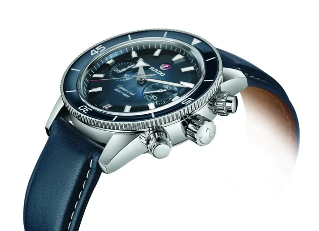 EMBARGO-01-06-2022_Rado_Captain-Cook-Chronograph_R32145208_det1