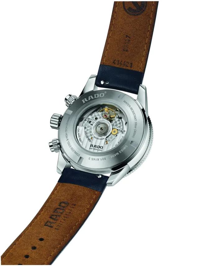 EMBARGO-01-06-2022_Rado_Captain-Cook-Chronograph_det2