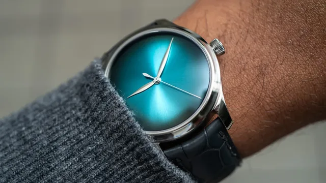 Moser_Endeavour_BKhan_Wristshot_2022