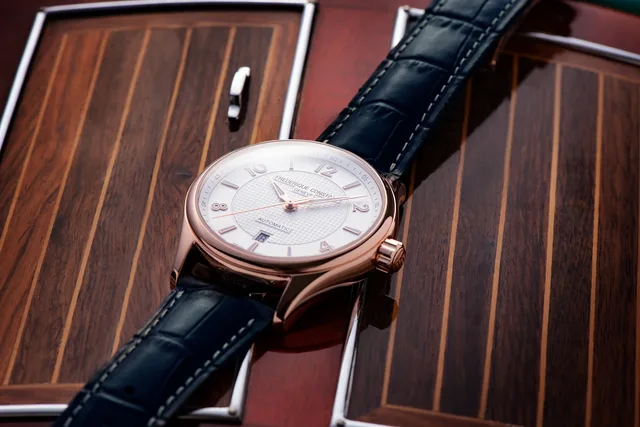 2022_Frederique_Constant_FC-303RMS5B4_Runabout_Automatic_Detail_3©Eric_Rossier_SD