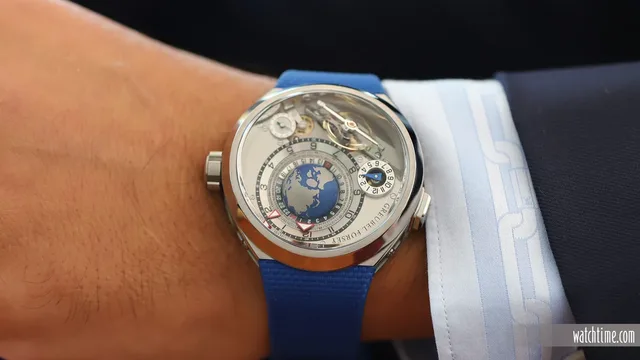 Greubel_Forsey_GMT_Balancier_Wrist_Calce_GWD_2022