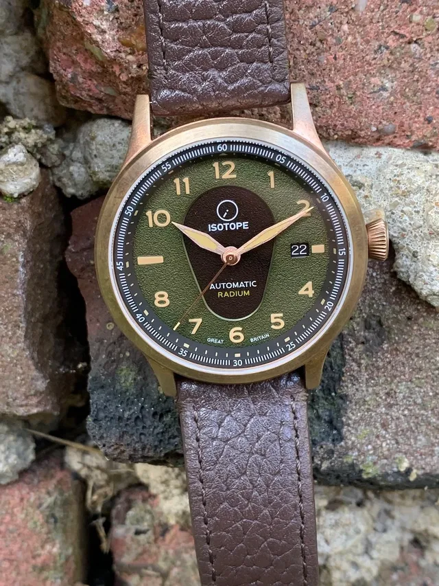 Isotope Old Radium front
