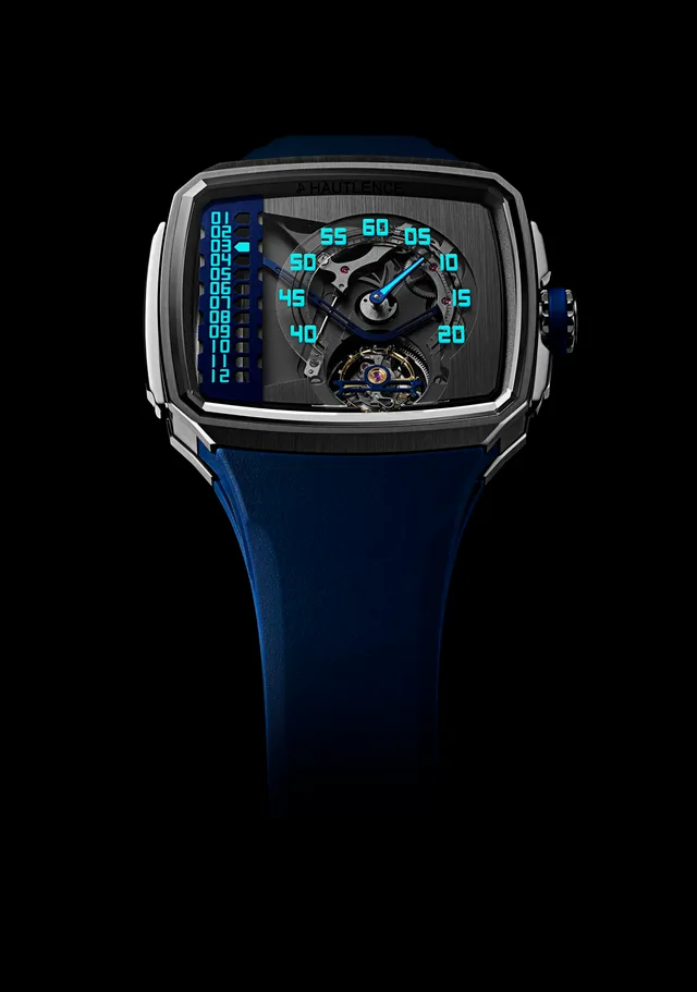 Hautlence_Linear_AD50_ST00_Night-Shot