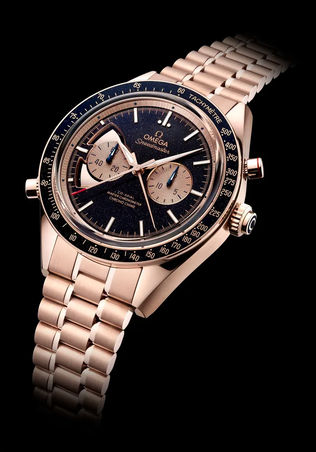 OMEGA-Chrono-Chime-Speedmaster_3-4-face