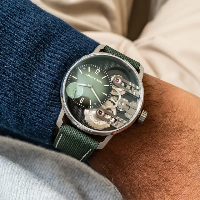 Armin-Strom-Gravity-Equal-Force-P03-Collective-Horology-13