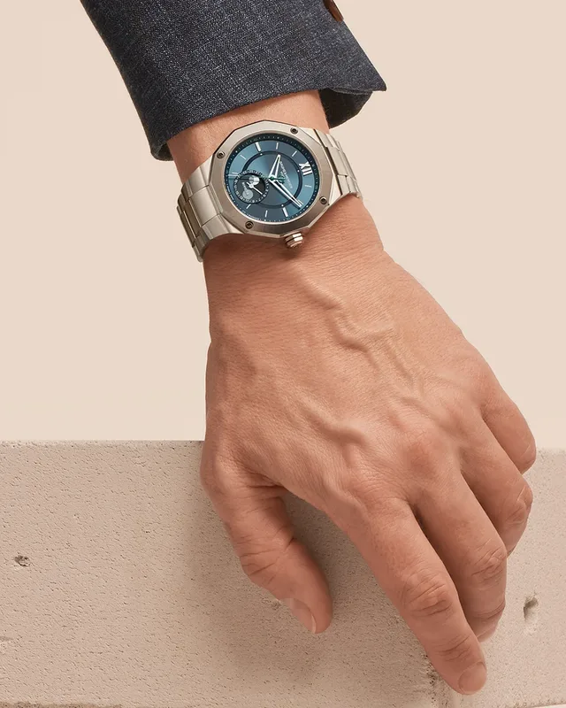 baume-et-mercier-riviera-10681-mood