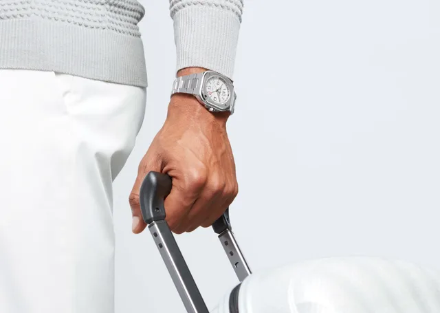 M22-29-BR05-GMT-WHITE-3419-2966x3000
