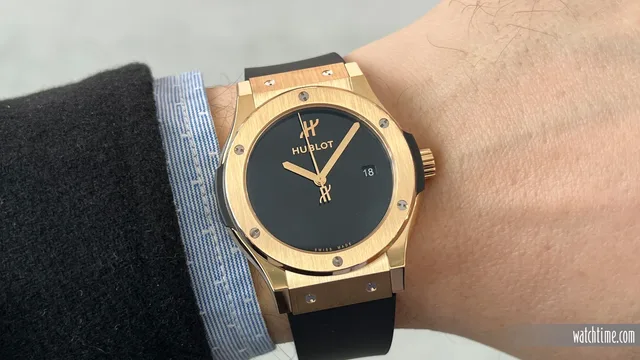 Hublot_Classic_Fusion_Gold_Wrist_LVMH_WW_NY_2023