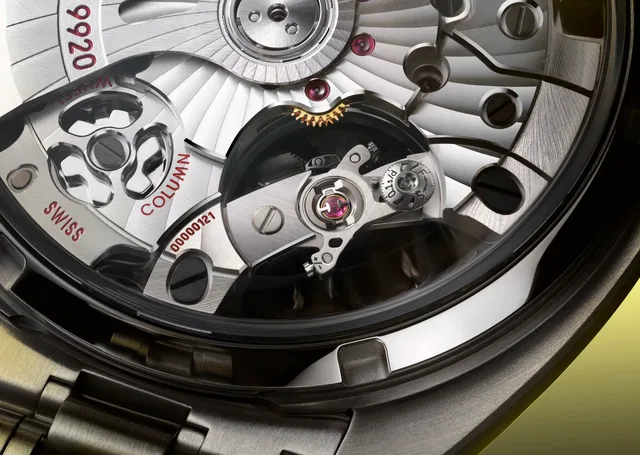 OMEGA_Super_Racing_329.30.44.51.01.003_Back_Movement