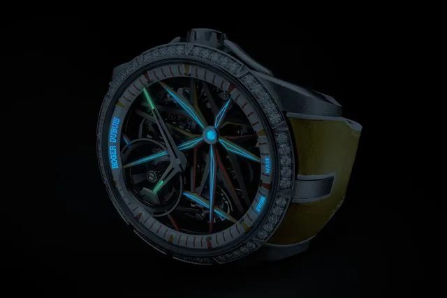 Roger-Dubuis-Excalibur-Blacklight-Monobalancier--13