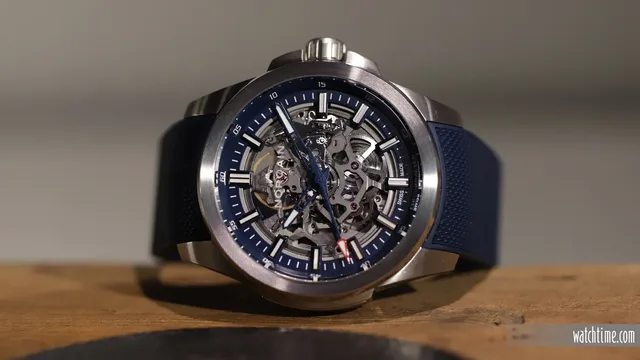 Norqain_Indepencence_42_Skeleton_Blue_Strap_Frontal_Zermatt_2023