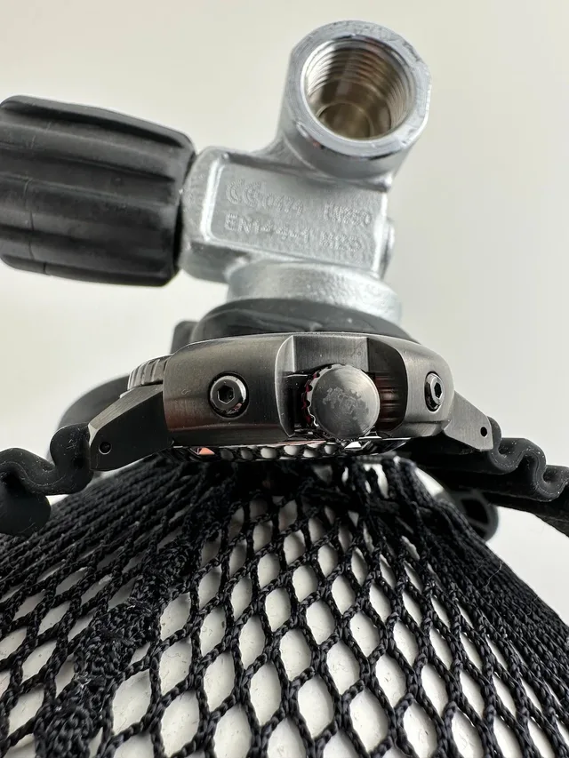 Orient M-Force crown