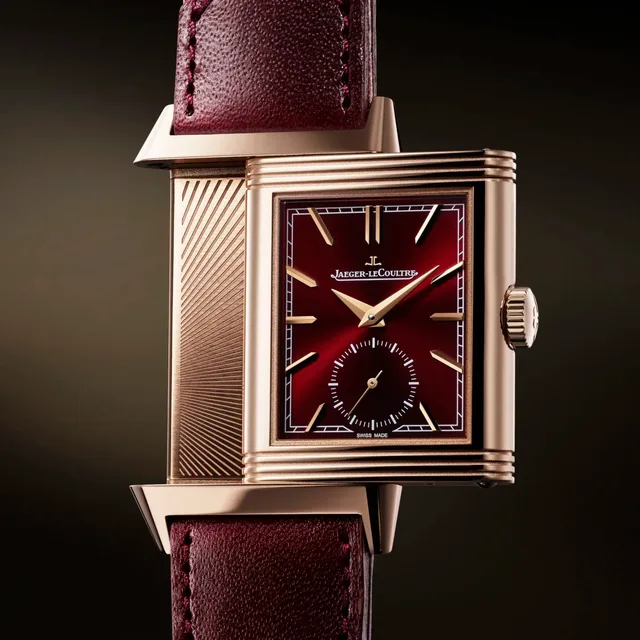 jaeger-lecoultre-reversotributesmallseconds-burgundy-01-16-9