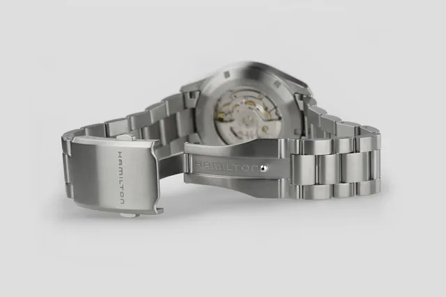 Hamilton_Khaki_Field_Titanium_H70205140_detail_2_15820