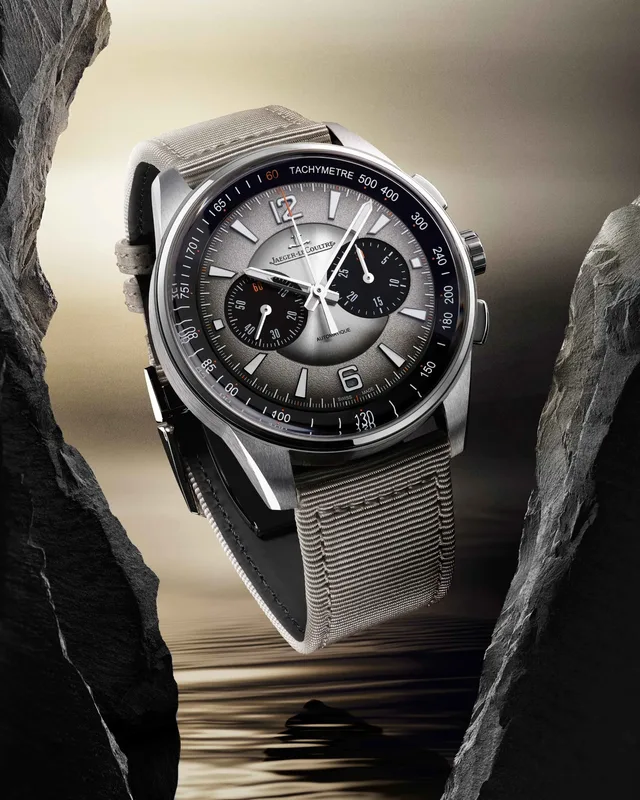 JAEGER-LECOULTRE_POLARIS-CHRONOGRAPH_2023_GREY_Q902843J_LEVITATION_4-5