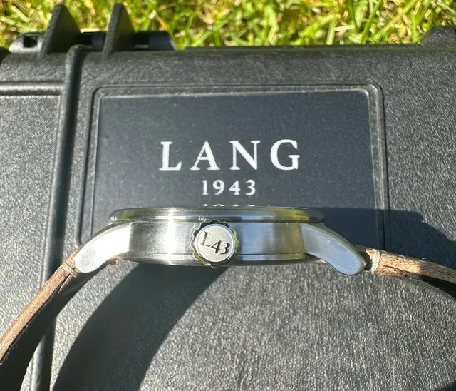 Lang-1943-Field-Watch-Edition-One-crown