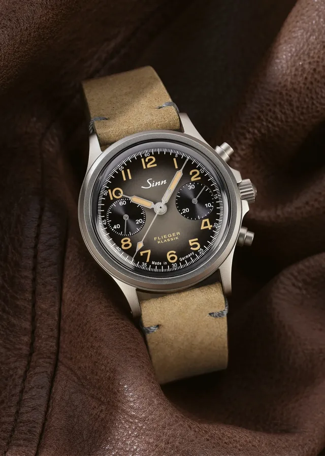 SINN_356_FLIEGER_Klassik_AS_E_hoch_CMYK