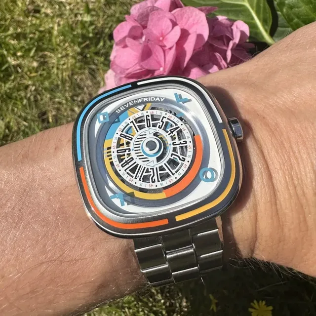 SevenFriday-Bauhaus-wristshot-1