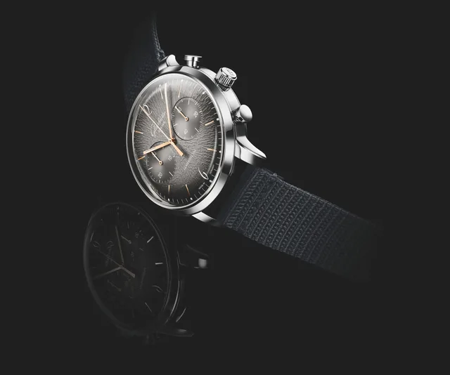 1-39-34-06-22-04-Sixties-Chronograph-PR-01