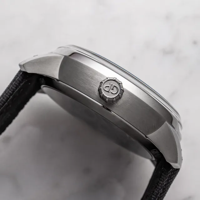 Girard-Perregaux-Neo-Constant-Escapement-7