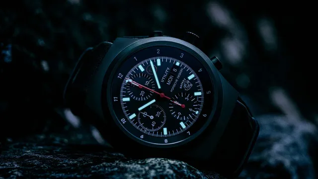 Porsche_Design_Chronograph_1_Utility_Frontal_Lume_Press_2023