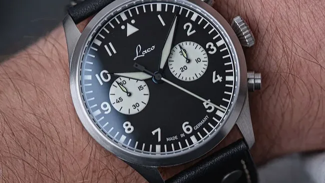 862166_Edition-98-wrist