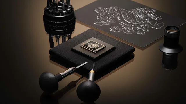 2023_JAEGER-LECOULTRE_REVERSO_TRIBUTE_ENAMEL_DRAGON_SAVOIR-FAIRE-4