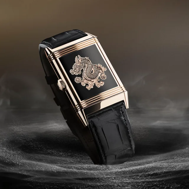 2023_JAEGER-LECOULTRE_REVERSO_TRIBUTE_ENAMEL_DRAGON_VERSO-7