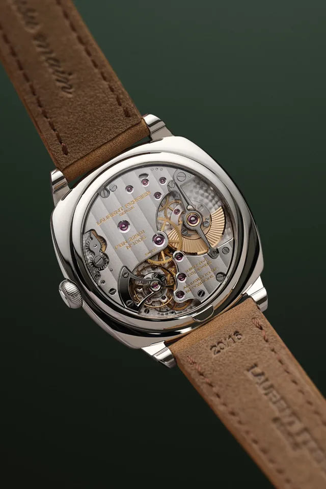 Laurent-Ferrier_Square-Micro-Rotor-Evergreen_Steel-Watch_LCF013.AC_.VG1_Front-1-WEB