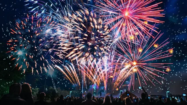 People-fireworks