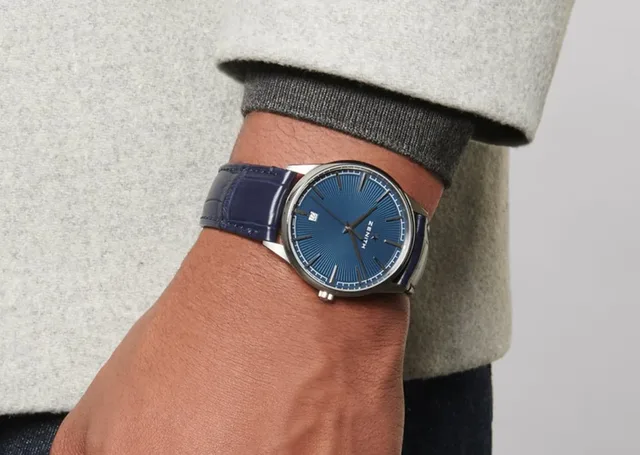 Zenith-Elite-Classic-on-the-wrist.png