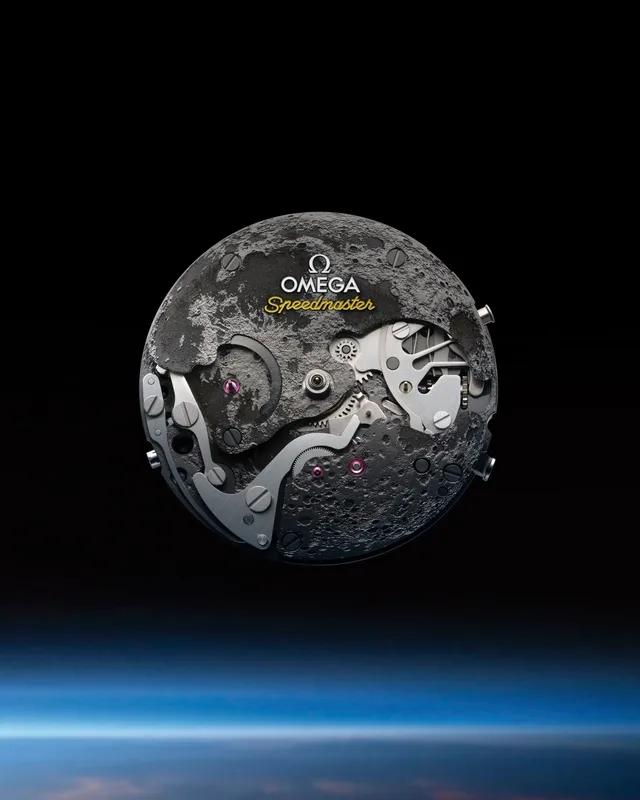 7.-OMEGA_Speedmaster_DarkSideoftheMoon_Apollo8_310.92.44.50.01.001