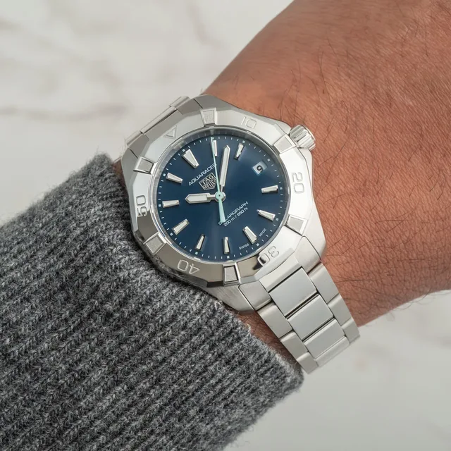 tag heuer aquaracer professional 200 solargraph 34mm on wrist