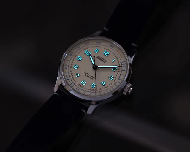 AN-Instrument-V-Stainless-Steel-opalin_social-media-6