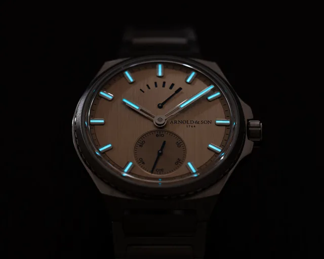 AS-Longitude-Ti-Kingsand_lifestyle-8