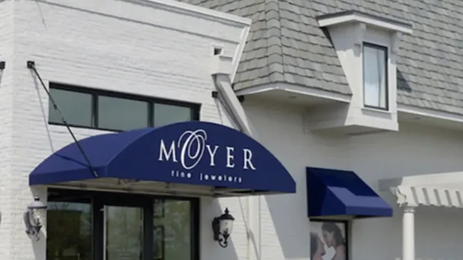 Moyer_OutsideStore-1