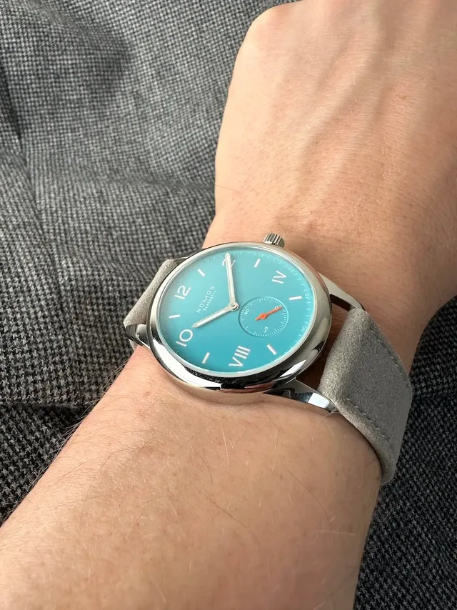 Nomos Club Campus Endless Blue wrist