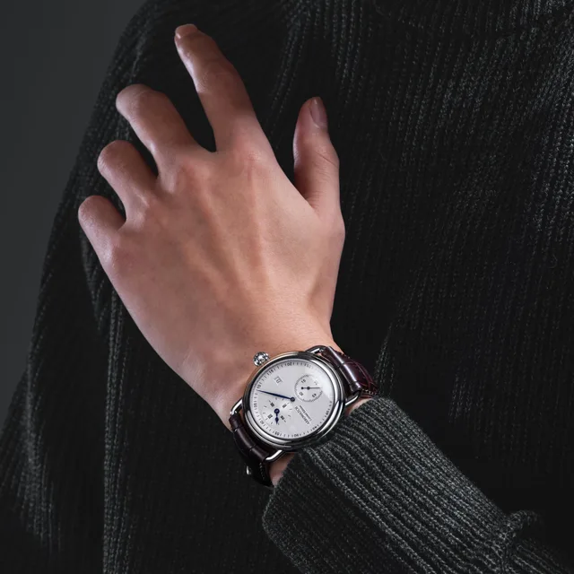 76983-AA03_WRIST