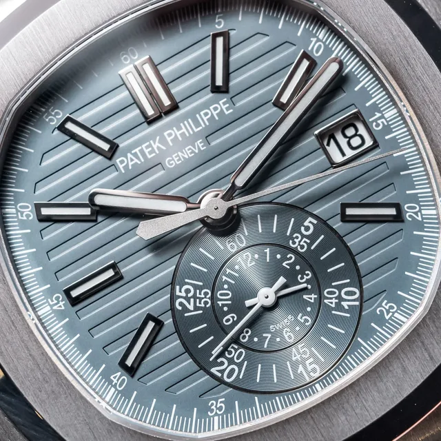Patek-Philippe-Nautilus-Flyback-Chronograph--4
