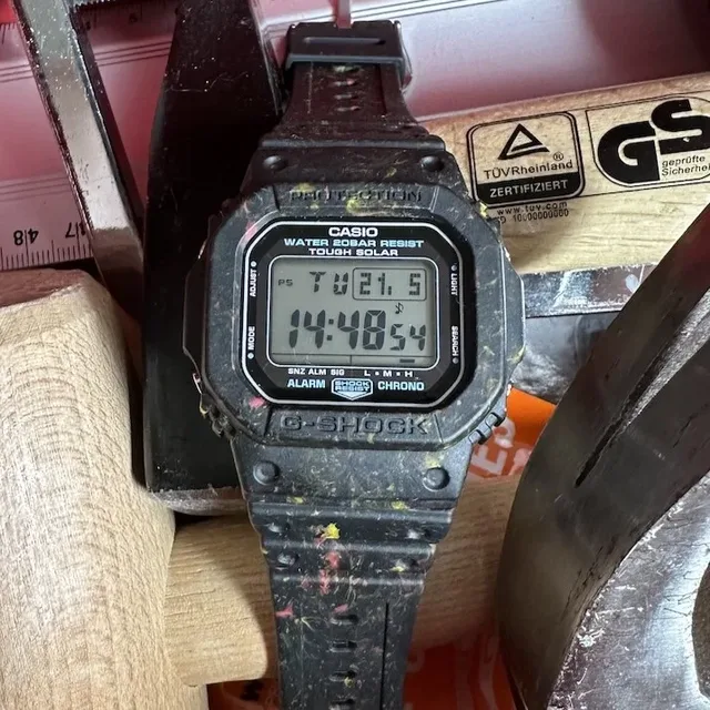 Gshock-G5600BG-front
