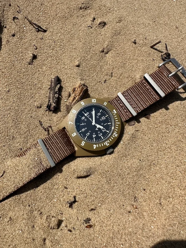 Marathon Desert Tan Pilot's Navigator 1