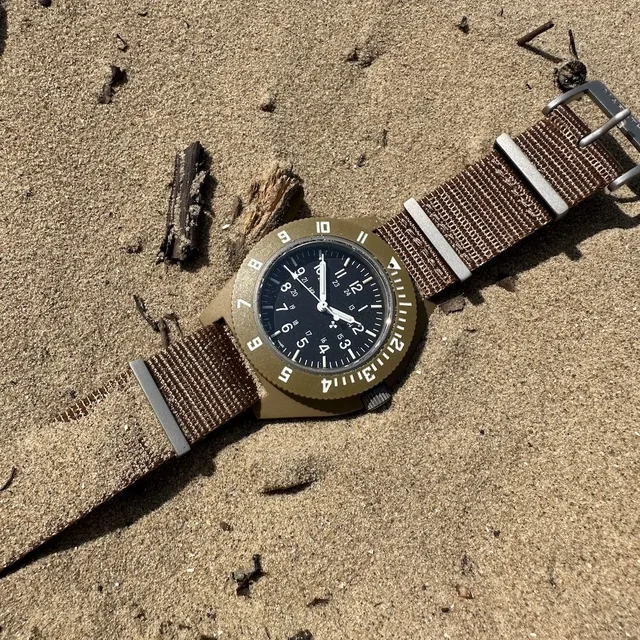 Square Marathon-Desert-Tan-Pilots-Navigator-1