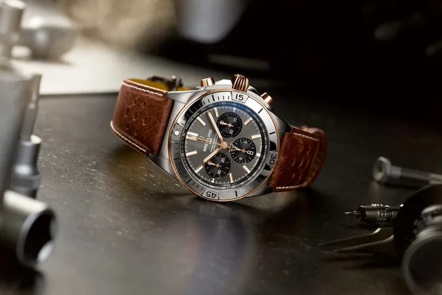 Breitling Chronomat B01 42 Triumph_Ref. TB0134101M1X1_RGB