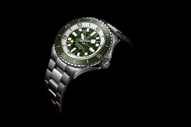 Breitling Superocean_Automatic 46 Super Diver_Ref. E10379D31L1E1_RGB